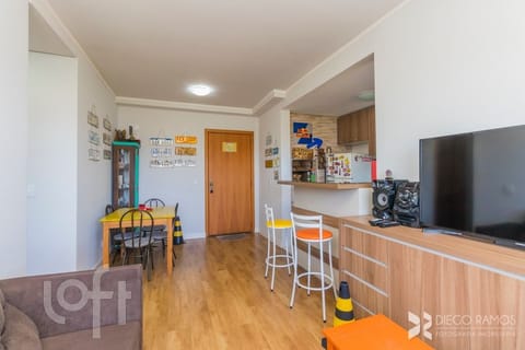 Image 17 - 234528